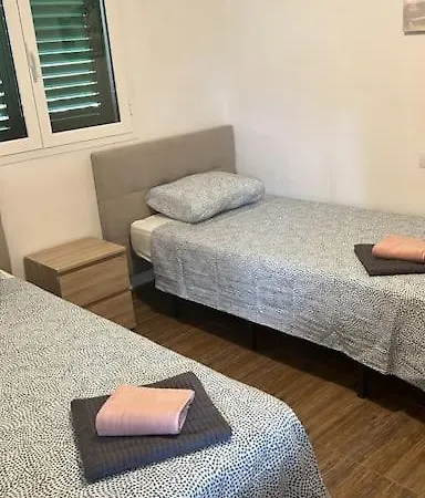 Beach Lovers From With Heated Pool Apartmán Salamanka