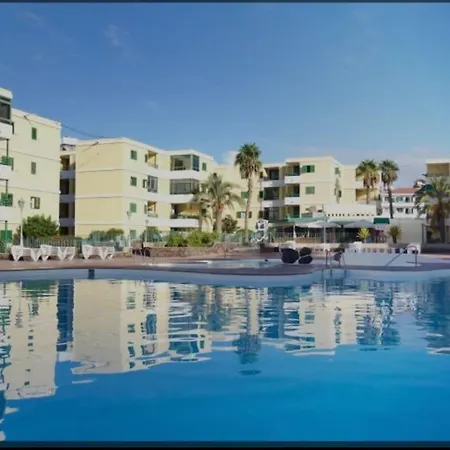 Beach Lovers From With Heated Pool Apartment